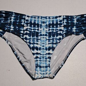 Mtnah blue and white medium coverage swim bottoms NWT